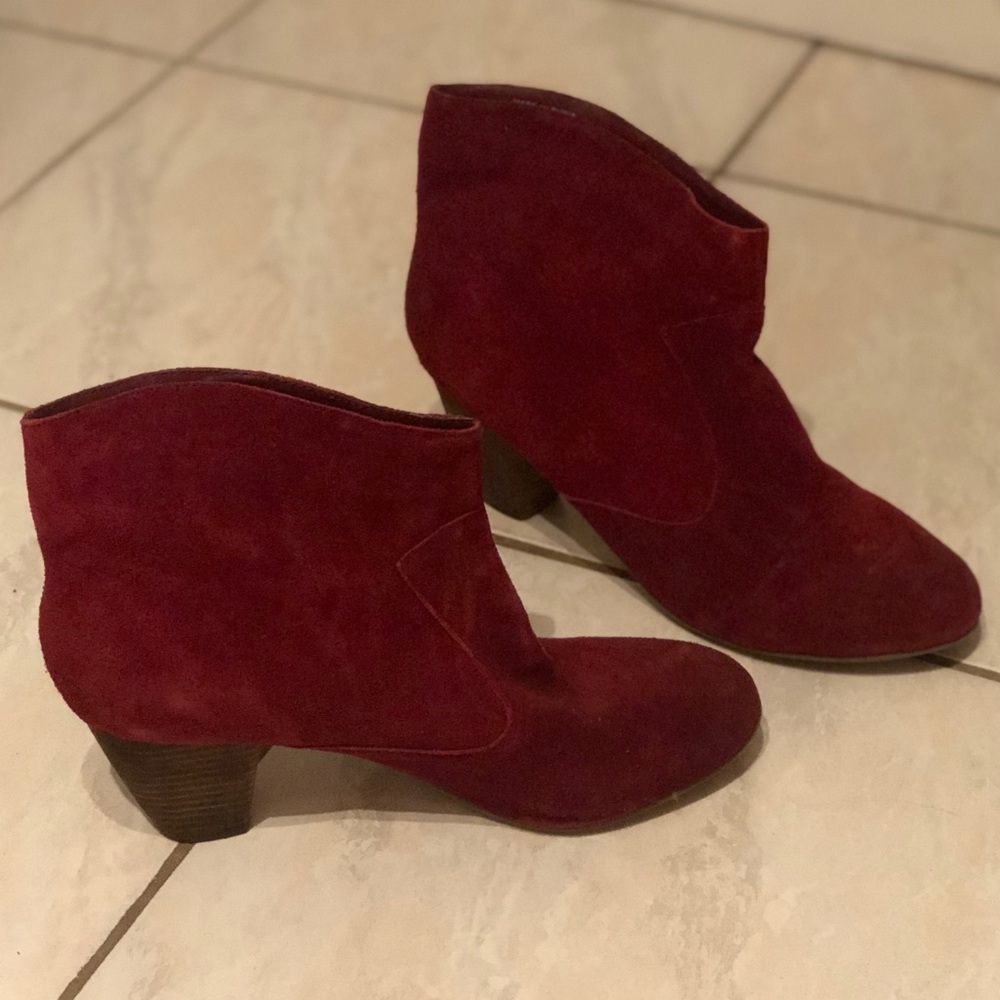 Ecote suede ankle boots